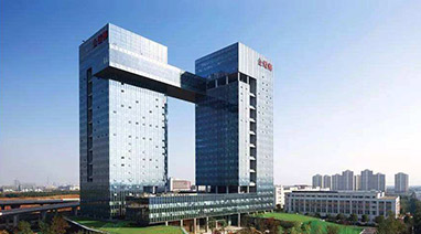 lutube在线观看视频環保（bǎo）董（dǒng）事長考察（chá）學習金螳螂，探究金螳螂（láng）連續13年（nián）行（háng）業第一的真相